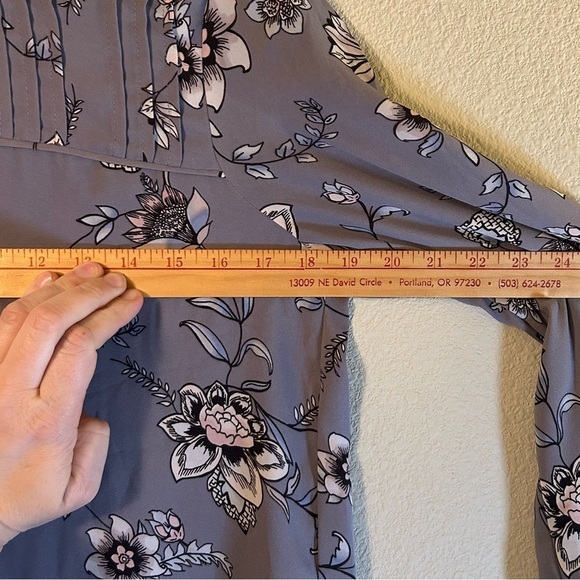 Womens Small Blouse THE LOFT Floral Periwinkle Flowy Boho Office Capsule - Picture 12 of 16